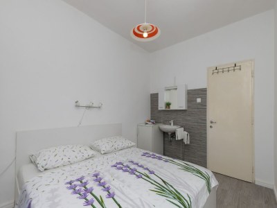 Apartment Guest House Bradas-Double Room with Shared Bathroom No3 - Features photo 6