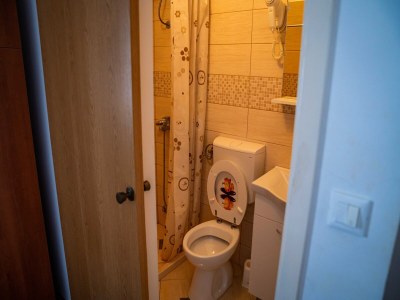 Apartment Guest House Cesic - Double Room No8 - Features photo 15