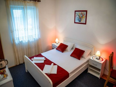 Apartment Guest House Cesic - Double Room No8 - Features photo 18