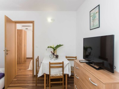 Apartment Apartments Djurkovic - One-Bedroom Apartment with Shared Terrace and Sea View - Features photo 8