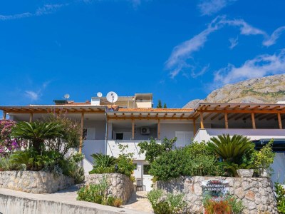 Apartment Apartments Djurkovic - Two-Bedroom Apartment with Shared Terrace and Sea View - Outdoor photo 6