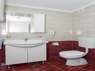 Apartment Apartments Djurkovic - Two-Bedroom Apartment with Shared Terrace and Sea View - Features photo 16