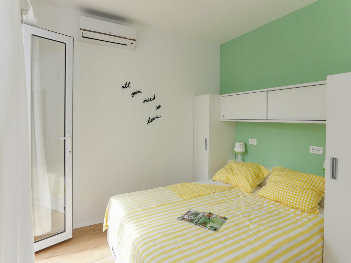 Apartment Apartments Villa Karmen - One-Bedroom Apartment with Terrace (Olive) - Features photo 3