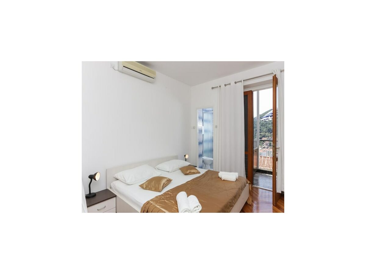 Apartment Lapad View Apartments - Studio Apartment with Balcony and Sea View - Features photo 5