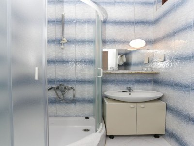 Apartment Lapad View Apartments - Studio Apartment with Balcony and Sea View - Features photo 3