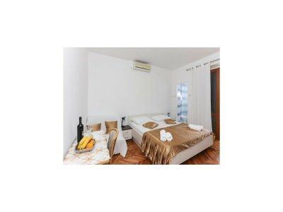 Apartment Lapad View Apartments - Studio Apartment with Balcony and Sea View - Features photo 6