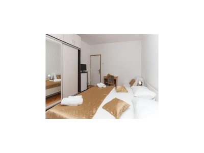 Apartment Lapad View Apartments - Studio Apartment with Balcony and Sea View - Features photo 8