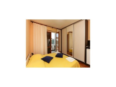 Apartment Lapad View Apartments - Double Room with Balcony and Sea View - Features photo 5