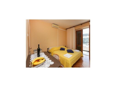 Apartment Lapad View Apartments - Double Room with Balcony and Sea View - Features photo 6