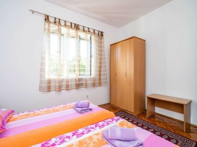 Apartment Apartments Sisic - Two Bedroom Apartment with Terrace - Features photo 7