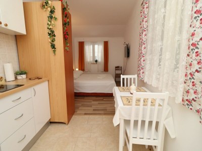 Apartment Apartments Sergej-Standard Studio apartment with Terrace and Sea View ( Nataša ) - Features photo 6