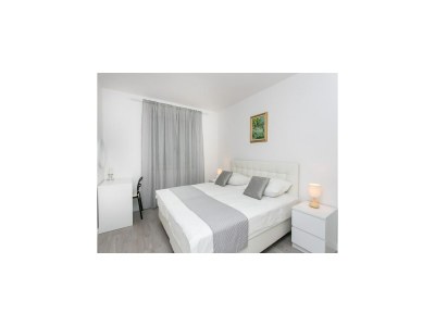 Apartment Apartment Dupčić - Two Bedroom Apartment with Balcony - Features photo 6