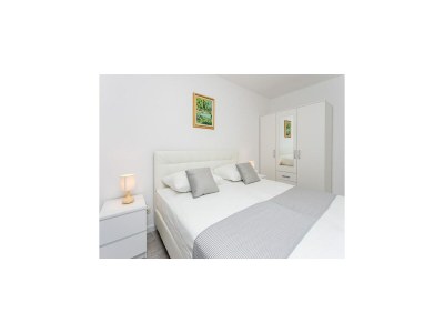 Apartment Apartment Dupčić - Two Bedroom Apartment with Balcony - Features photo 9