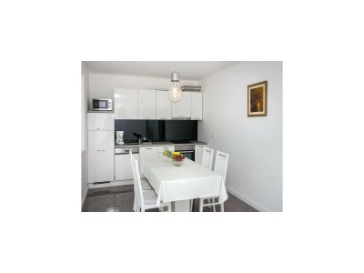 Apartment Apartment Dupčić - Two Bedroom Apartment with Balcony - Features photo 13