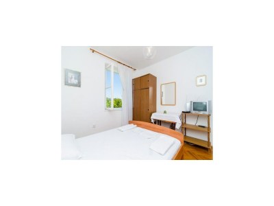 Apartment Guest House Mara - Double Room 2 - Features photo 8