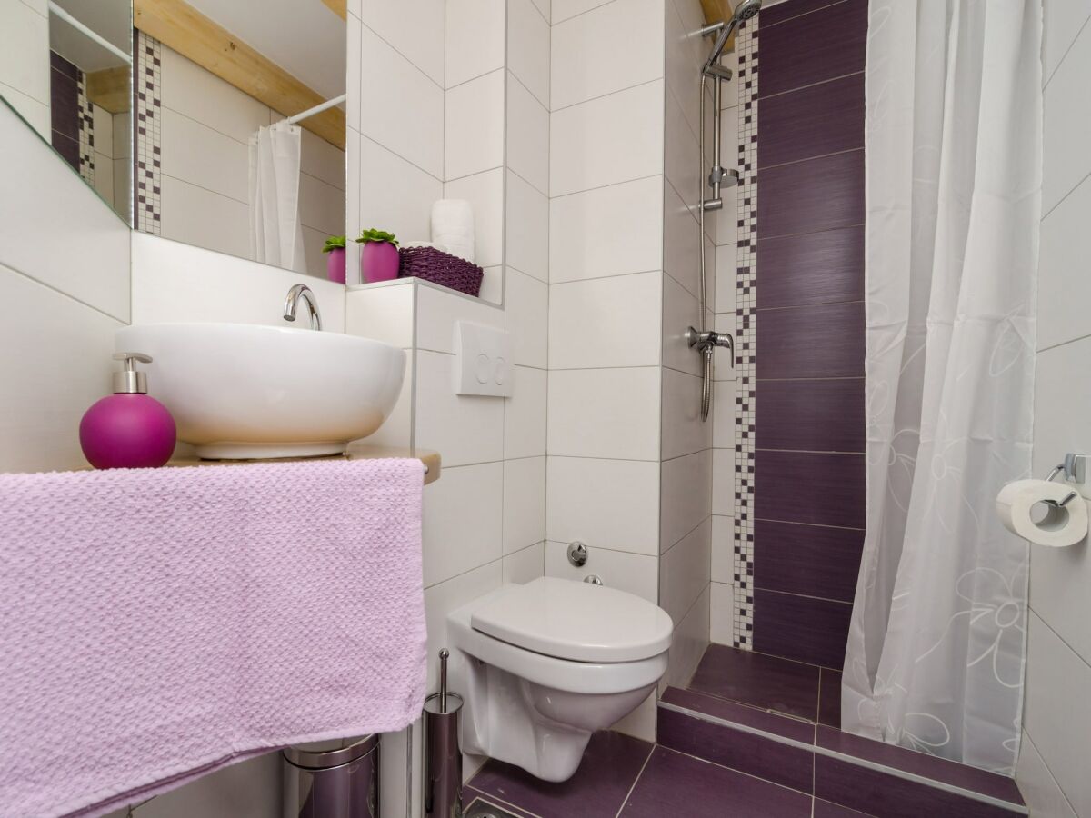 Apartment Lavender Garden Apartments - Studio Apartment (Ground floor) - APT 1 - Features photo 4