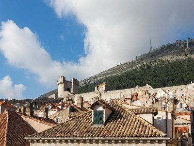 Apartment Guest House Lumin - Double Room with City View (First Floor) - (BR1) - Outdoor photo 7