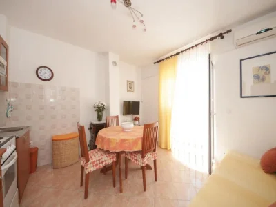 Apartment Apartments Mira - One Bedroom Apartment with Balcony(A2) - Features photo 4