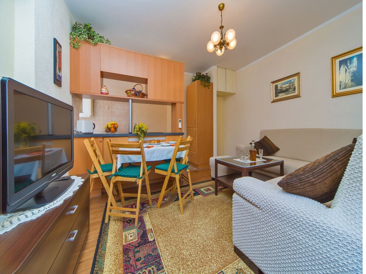 Apartment Apartment Maru - Two Bedroom Apartment with City View (A4)