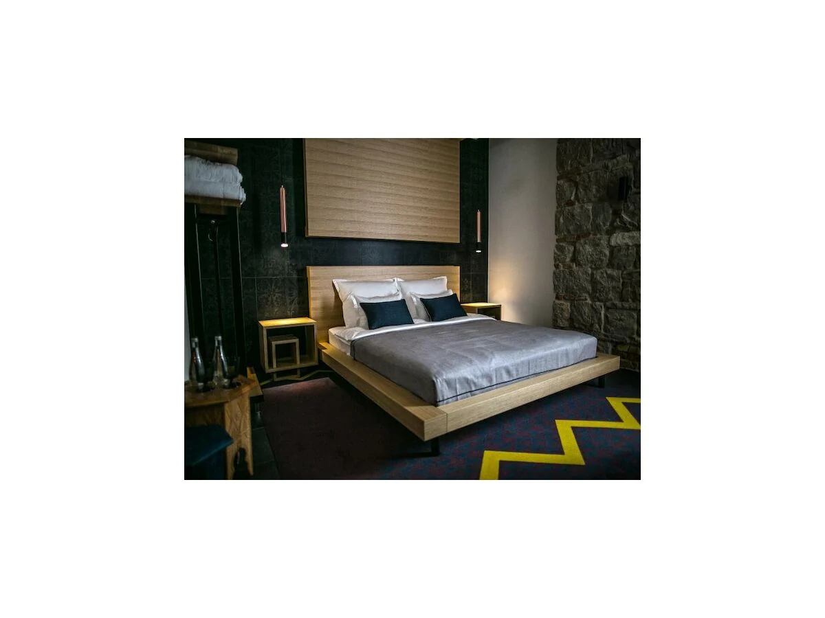 Apartment Rooms Lejletul (ST) - Deluxe Double Room with Square View (Berat)