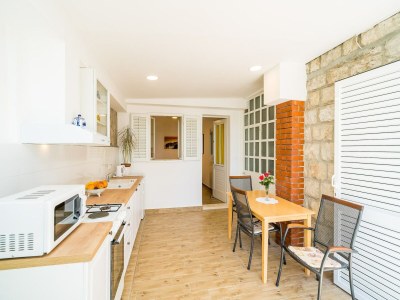 Apartment Guest House Villa Nina- Two Bedroom Apartment  with  Terrace and Sea View (Apt67) - Features photo 10