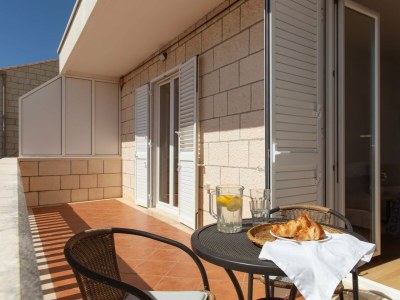 Apartment Apartments Bonavista - Superior Two Bedroom Apartment with Balcony and Sea View (A1) - Features photo 6