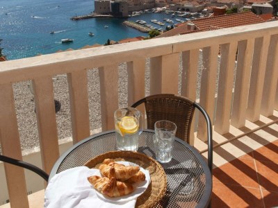 Apartment Apartments Bonavista - Superior Two Bedroom Apartment with Balcony and Sea View (A1) - Features photo 7