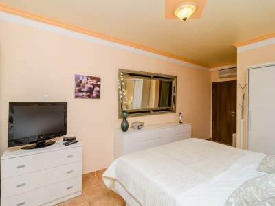 Apartment Hotel Pansion Villa Antonio - Standard Double Room 8 - Features photo 10