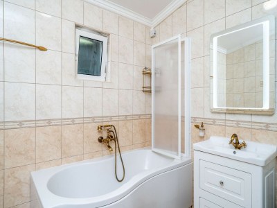 Villa Villa Adrian - Six Bedroom Villa with Swimming pool and Sea View - Features photo 8