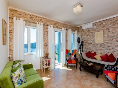 Villa Villa Adrian - Six Bedroom Villa with Swimming pool and Sea View - Features photo 13