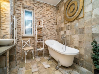 Villa Villa Adrian - Six Bedroom Villa with Swimming pool and Sea View - Features photo 28