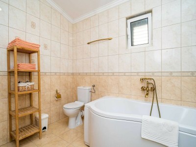 Villa Villa Adrian - Six Bedroom Villa with Swimming pool and Sea View - Features photo 41