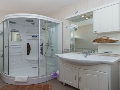 Apartment Apartments Milanović - Superior Studio Apartment with Terrace and Garden View - Features photo 9