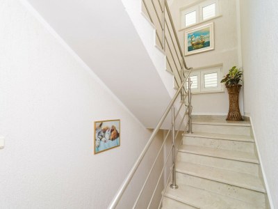 Apartment Apartments &amp; Rooms Barišić - Double Room with Balcony and Garden View (First floor-Soba 8) - Outdoor photo 15