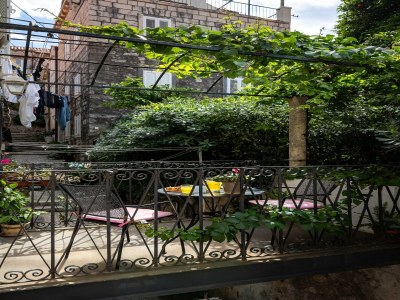 Apartment Apartment Taura -  Studio Apartment with Balcony and Old City View - Outdoor photo 2