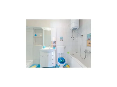 Apartment Apartment Magdalena - Three Bedroom Apartment - Features photo 7