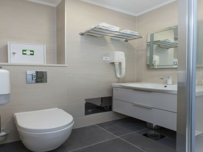 Apartment Apartment H&D - Two Bedroom Apartment with Balcony and Sea View - Features photo 10