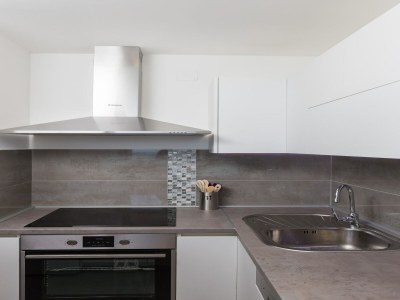 Apartment Apartment H&D - Two Bedroom Apartment with Balcony and Sea View - Features photo 14