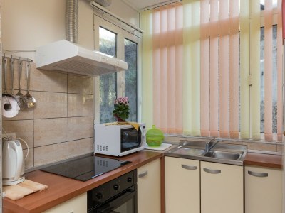 Apartment Apartment Lolo - Two Bedroom Apartment with Loggia and Street View - Features photo 3