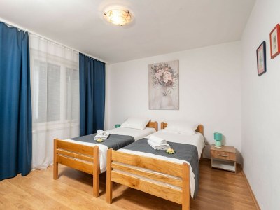 Apartment Apartment Lolo - Two Bedroom Apartment with Loggia and Street View - Features photo 19