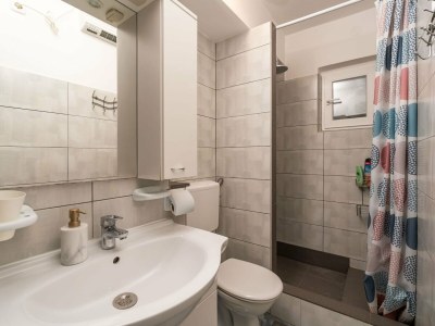 Apartment Apartment Lolo - Two Bedroom Apartment with Loggia and Street View - Features photo 25