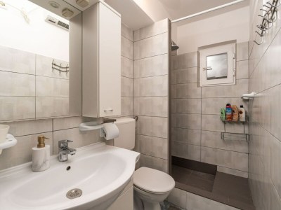 Apartment Apartment Lolo - Two Bedroom Apartment with Loggia and Street View - Features photo 35