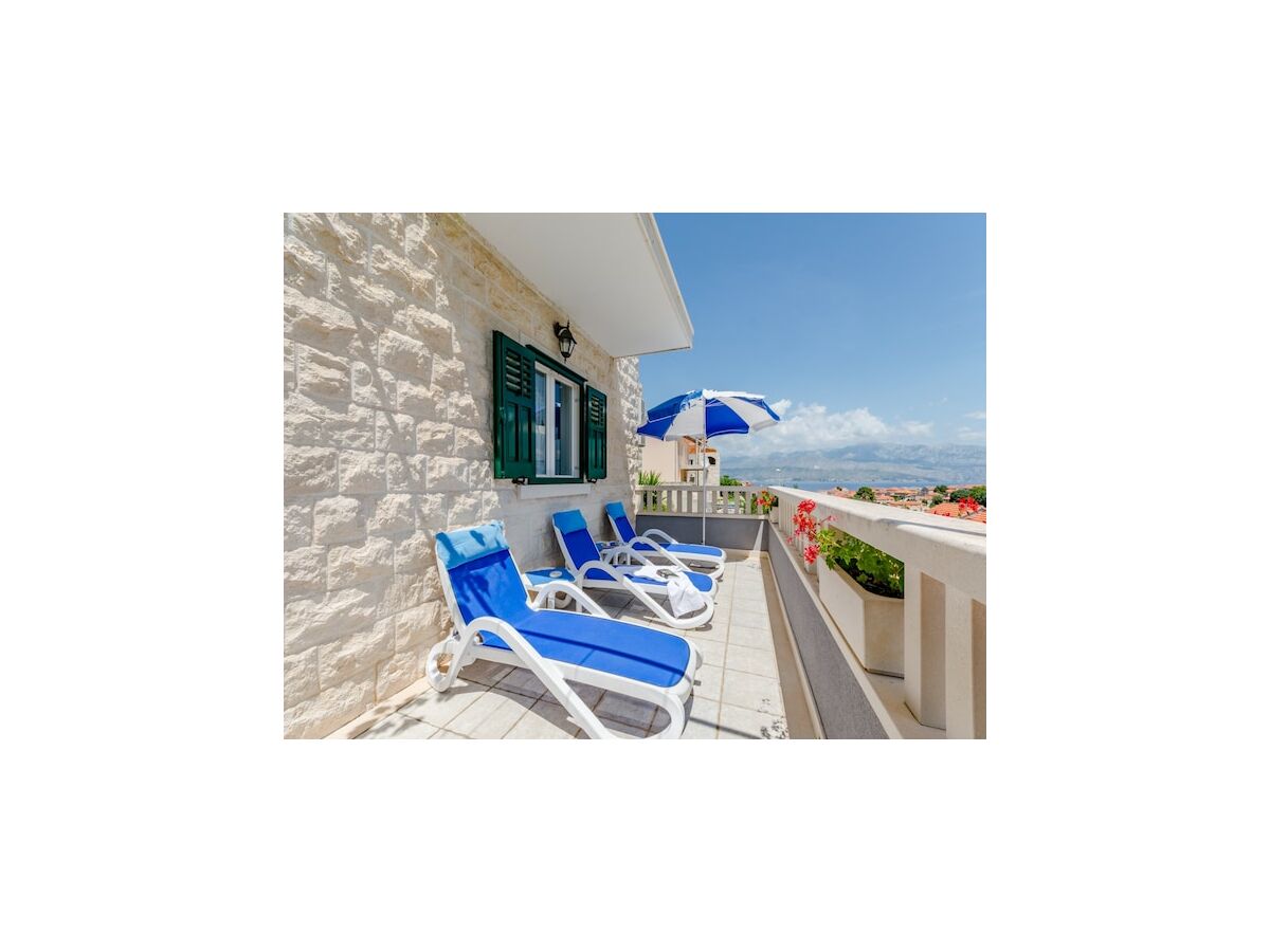 Villa Apartment Blue Oasis - Three Bedroom Apartment (ST) - Outdoor photo 2