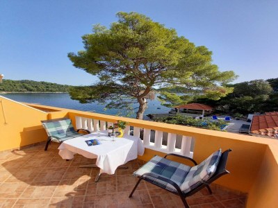 Apartment Apartments Vinko Mljet- One-Bedroom Apartment with Terrace (A5) in Mljet - Apartment