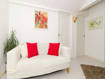 Apartment Apartment Emma - Two Bedroom Apartment with Balcony and Sea View - Features photo 10