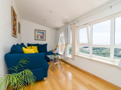 Apartment Apartment Emma - Two Bedroom Apartment with Balcony and Sea View - Features photo 15