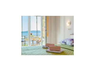 Apartment Rooms Sani - Double Room with Terrace and Sea View (S3) - Features photo 8