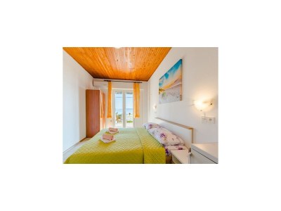 Apartment Rooms Sani - Double Room with Terrace and Sea View (S3) - Features photo 16