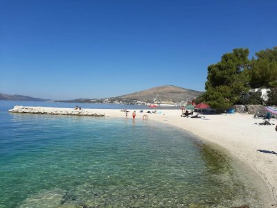 Apartment Apartments Villa Kameja - One Bedroom Apartment with Balcony and Sea View (Plavi) - Environment photo 7