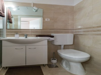 Apartment Apartment Ani - Two Bedroom Apartment with Terrace and Garden View - Features photo 12